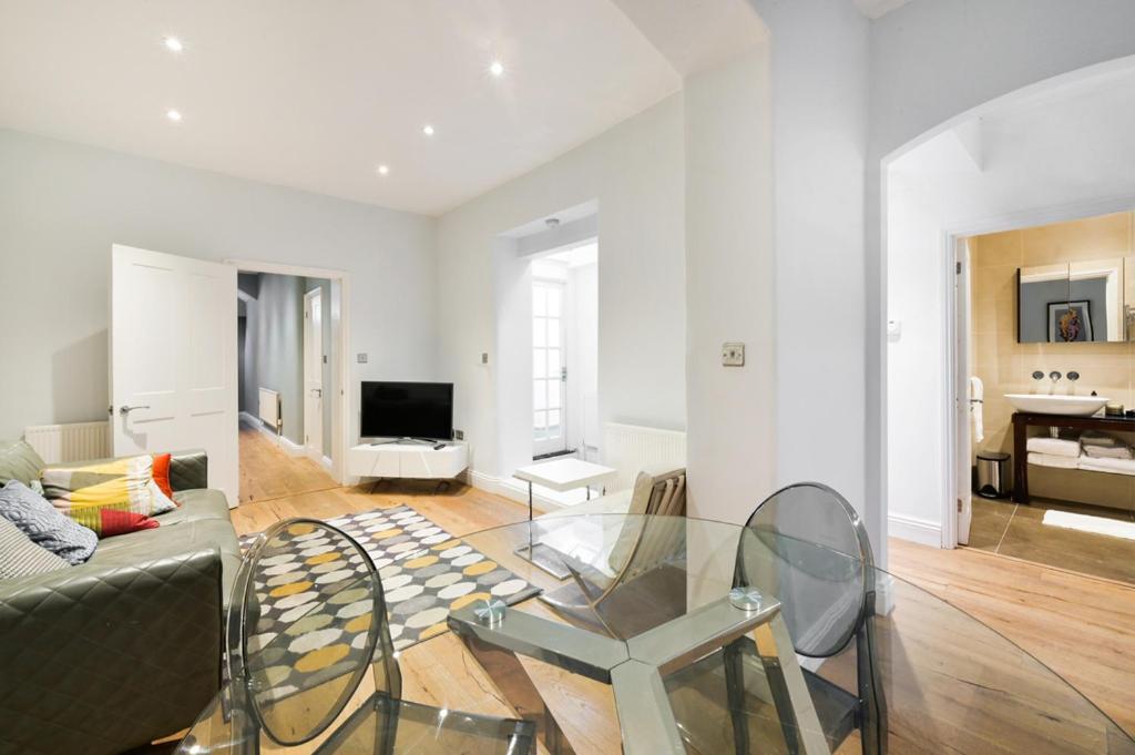 Ferienwohnung Cozy Hideaway In South Ken! London Exterior foto